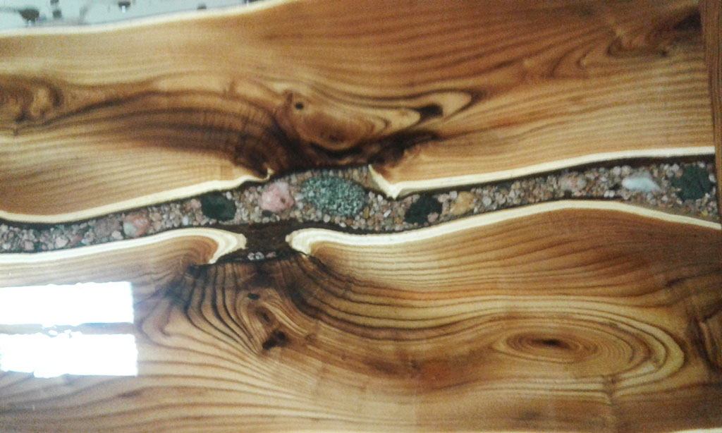 Epoxy Resin River Rock Table Top