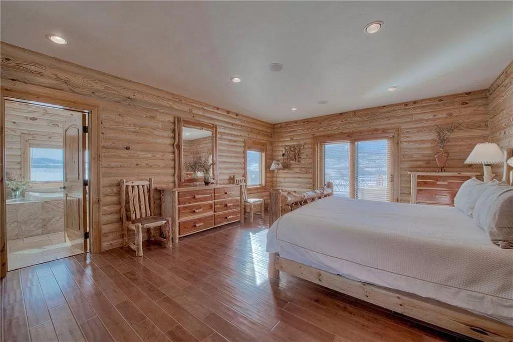 Whispering Pines Log Home Bedroom