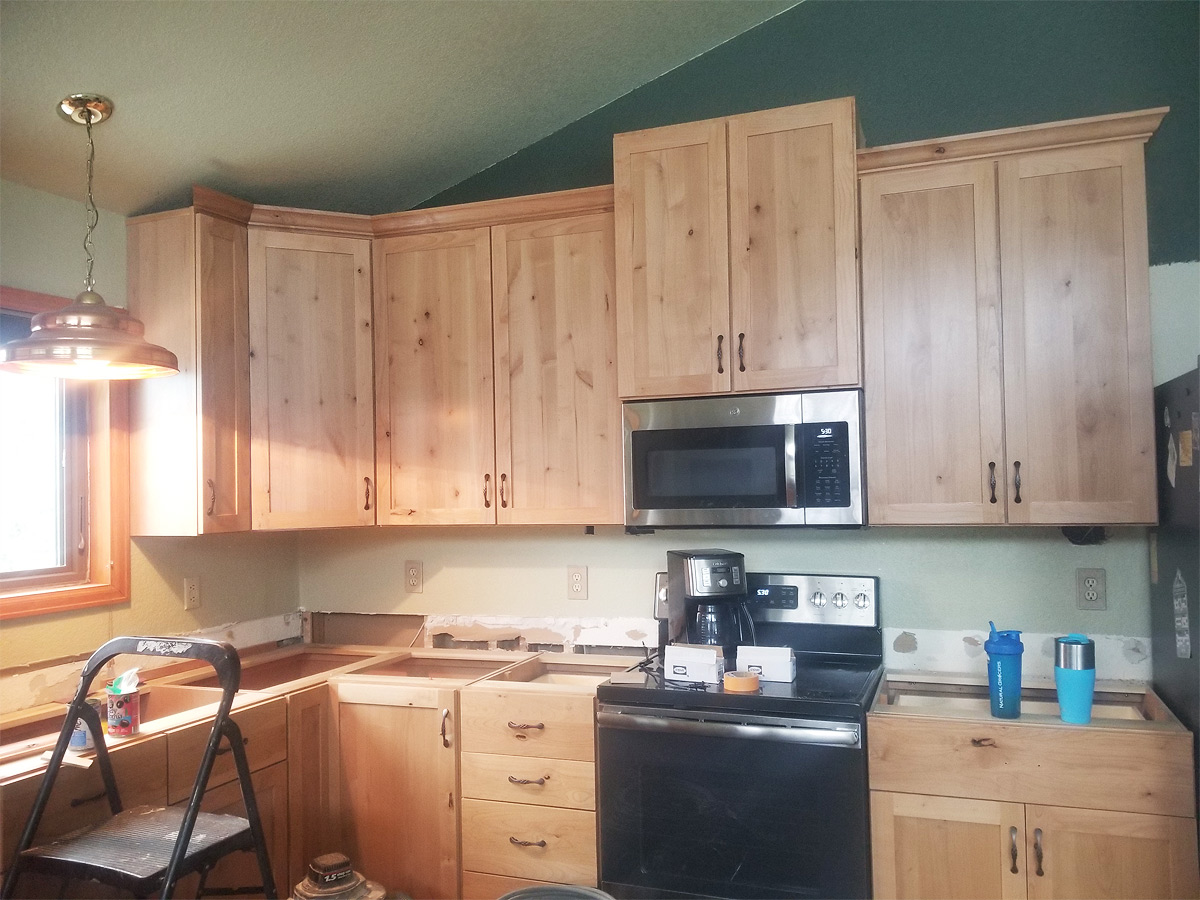 Custom Kitchen Cabinets